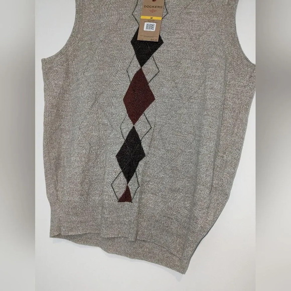 Dockers Grey Sweater Vest Men's Size Medium NWT - Picture 4 of 4
